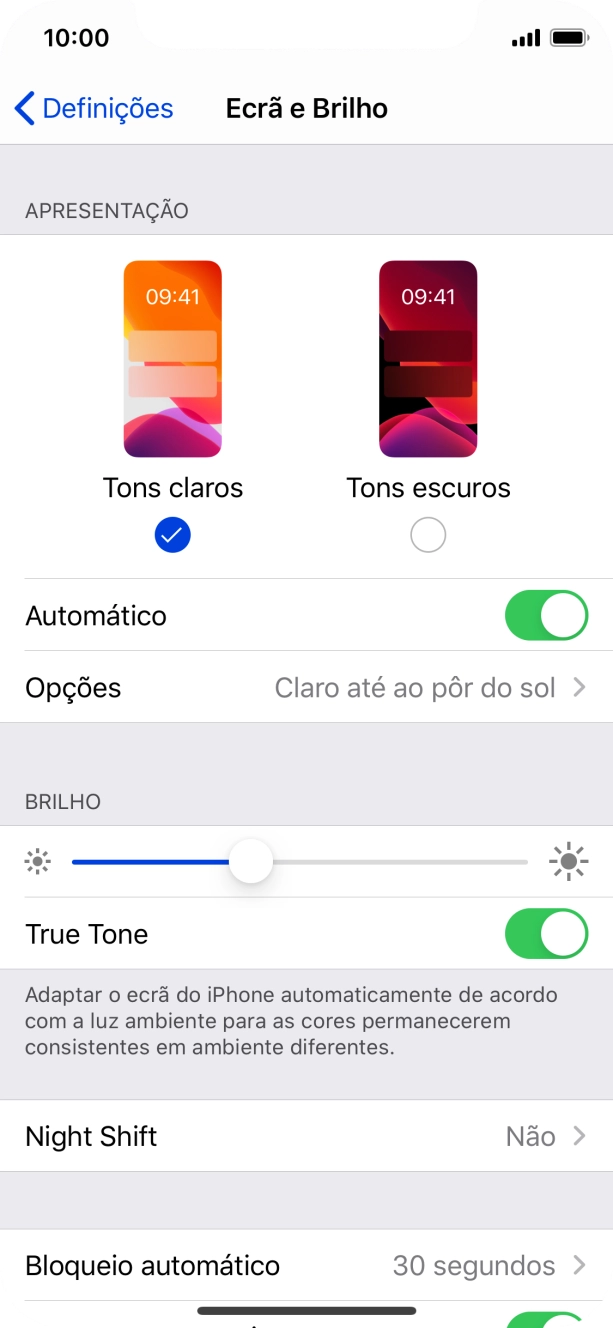 Quando ativar a função, prima Opções e siga as indicações no ecrã para escolher o período pretendido para o Modo Escuro.