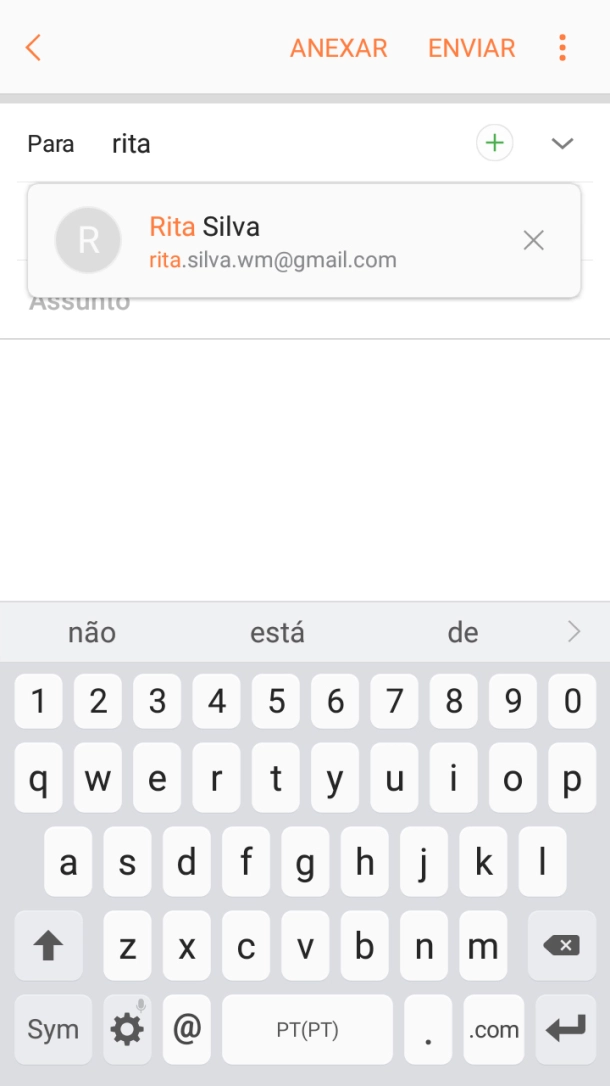 Prima o contacto pretendido.