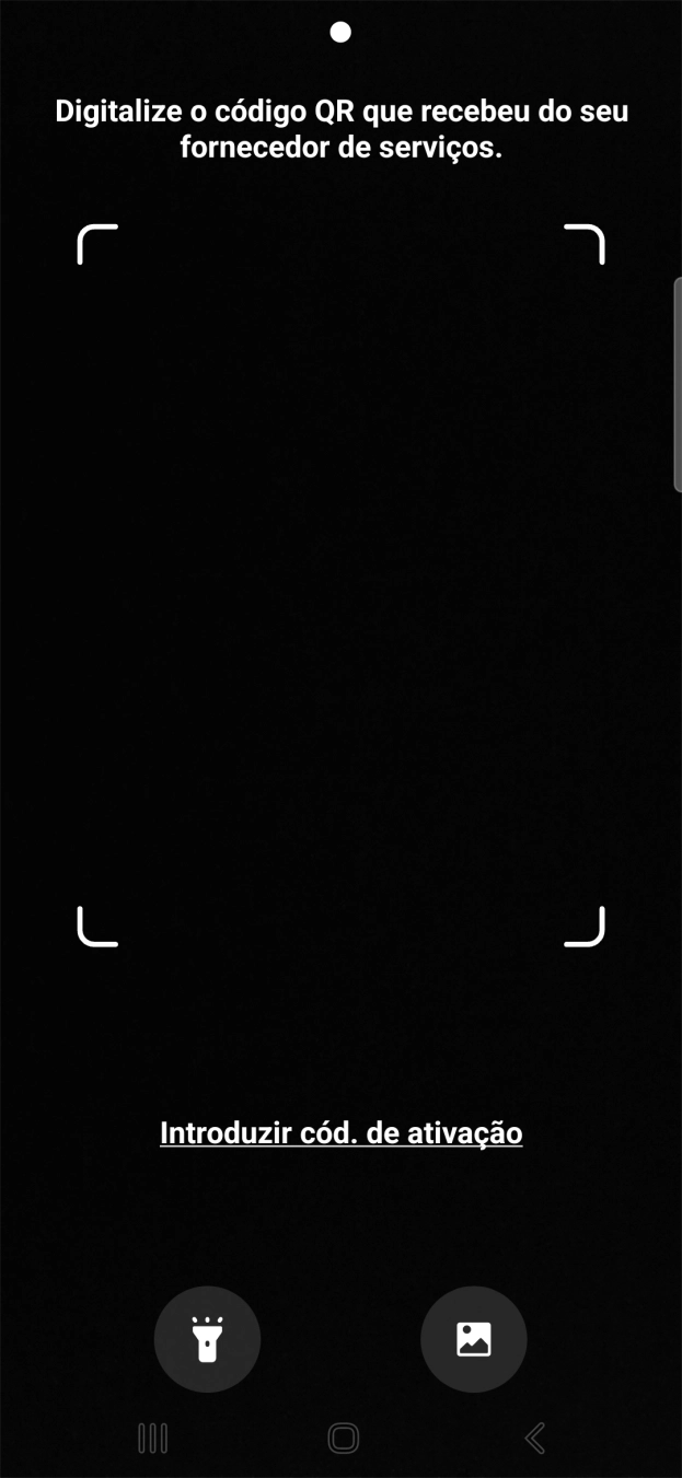 Para scanear o código QR enviado, enquadre-o na moldura da câmara do telefone.