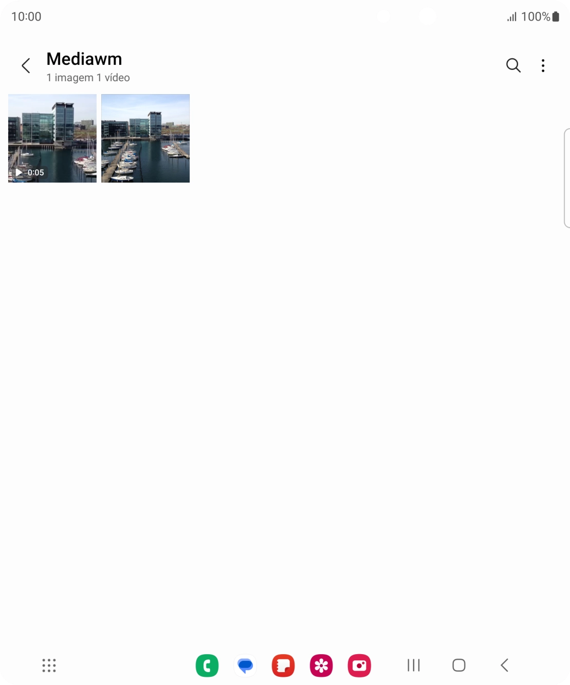 Prima durante um momento uma imagem ou um clipe de vídeo.