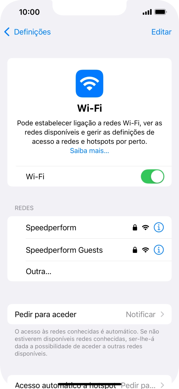 Prima a rede Wi-Fi pretendida e introduza a password da rede Wi-Fi.