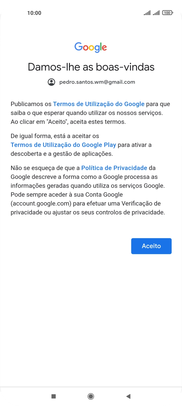 Prima Aceito e siga as indicações no ecrã para escolher as definições da conta Google.