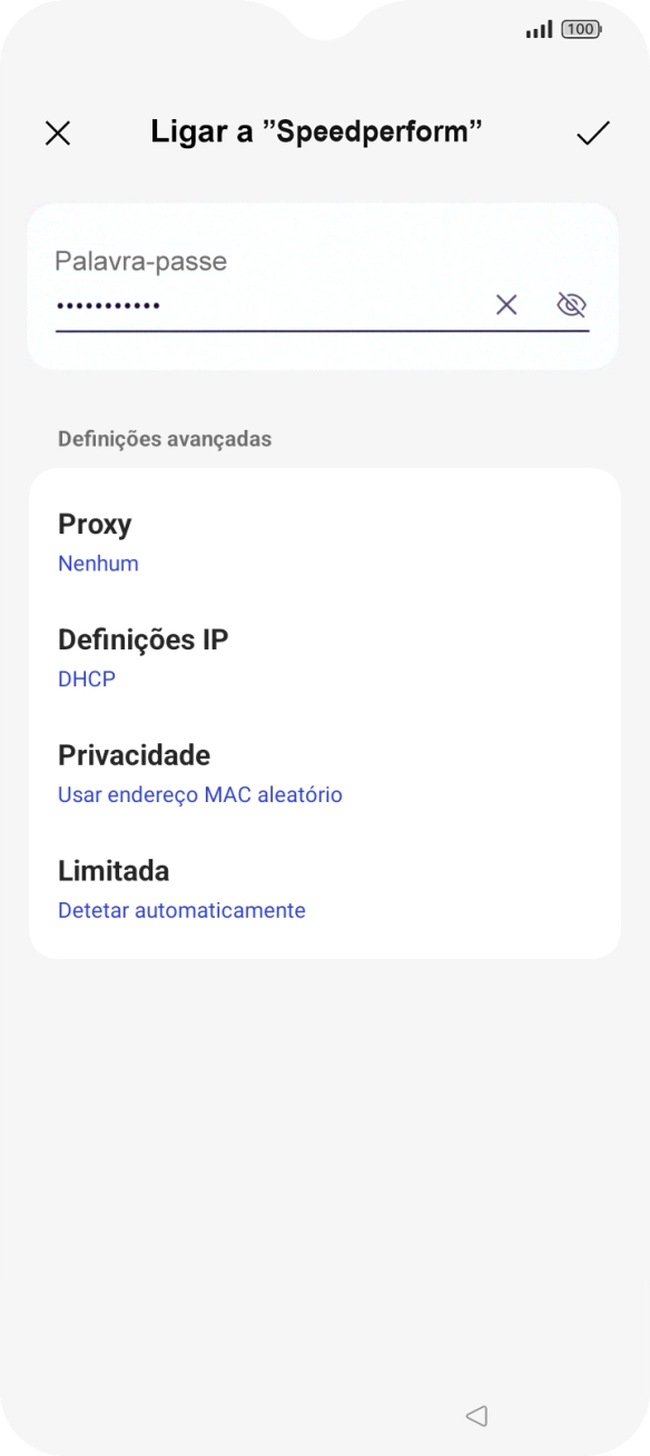 Introduza a password da rede Wi-Fi e prima o ícone para aceitar.