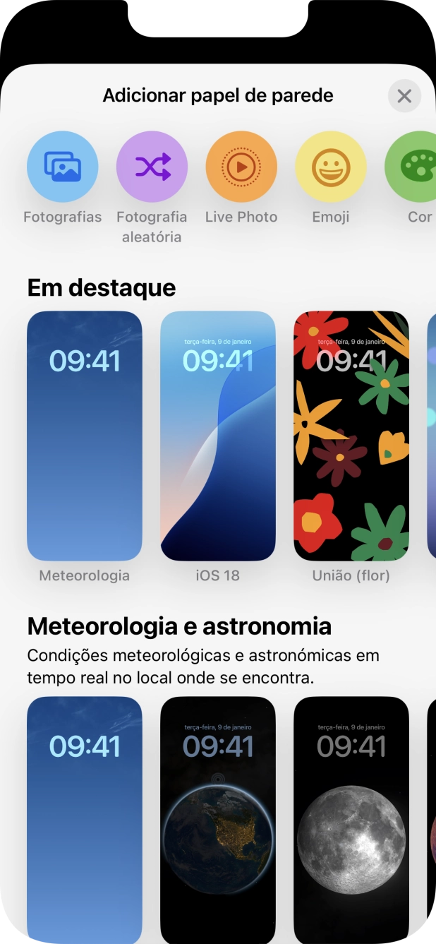 Prima a categoria pretendida e siga as indicações no ecrã para escolher a imagem de fundo pretendida.
