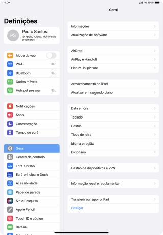 Prima Atualização de software. Se existir uma nova versão de software disponível, será agora indicado no ecrã. Siga as indicações no ecrã para atualizar o software do tablet.