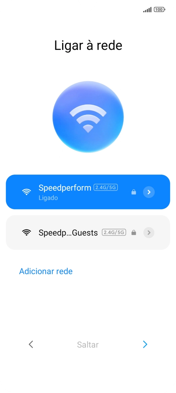 Prima a seta para a direita.