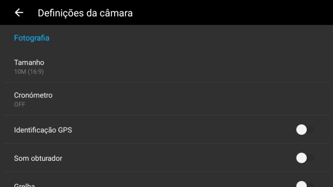 Prima o indicador junto a 