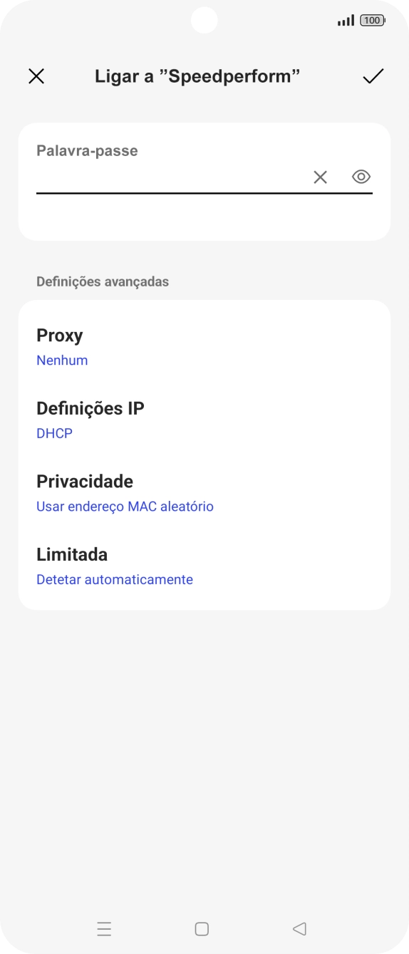 Introduza a password da rede Wi-Fi e prima o ícone para aceitar.