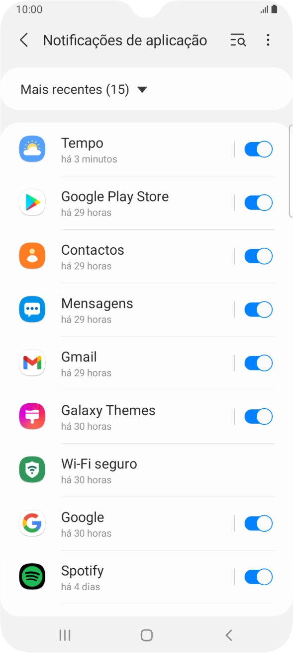 Prima a lista suspensa.