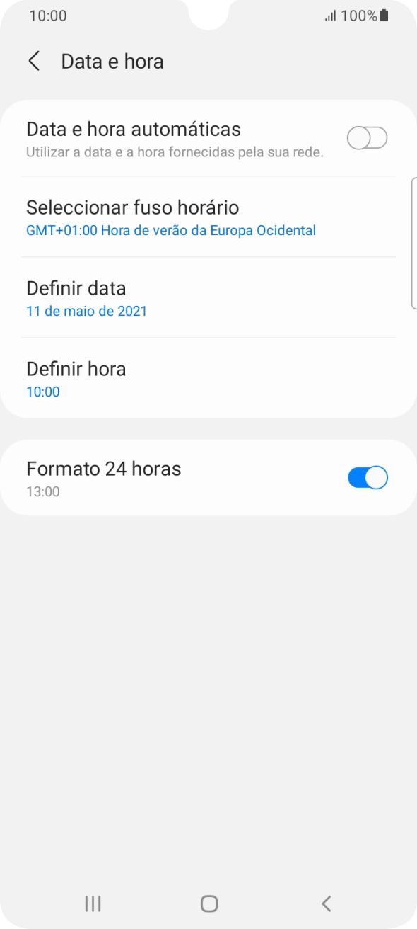 Prima o indicador junto a 
