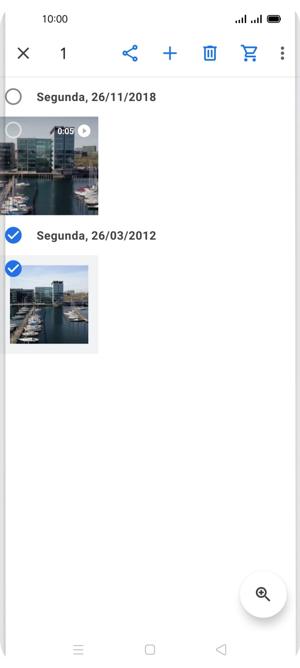 Prima as imagens ou clipes de vídeo pretendidos.