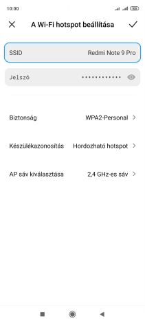 Válaszd az SSID lehetőséget, és írd be a Wi-Fi-hotspot kívánt nevét.