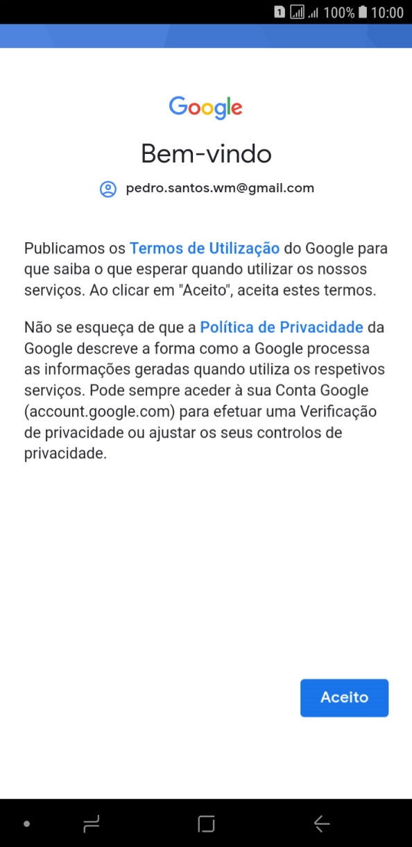 Prima Aceito e siga as indicações no ecrã para escolher as definições da conta Google.