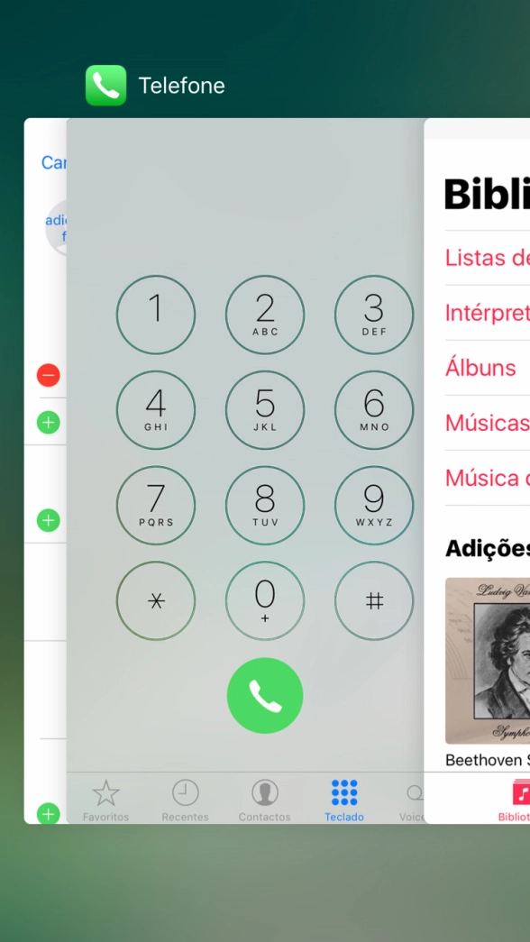 Deslize o dedo para cima sobre a aplicação pretendida para a terminar.