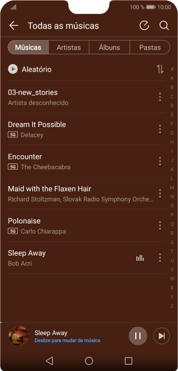 Prima o título da música na parte inferior do ecrã.