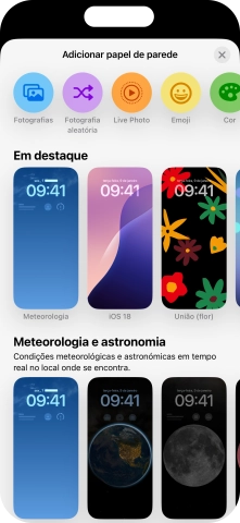 Prima a categoria pretendida e siga as indicações no ecrã para escolher a imagem de fundo pretendida.