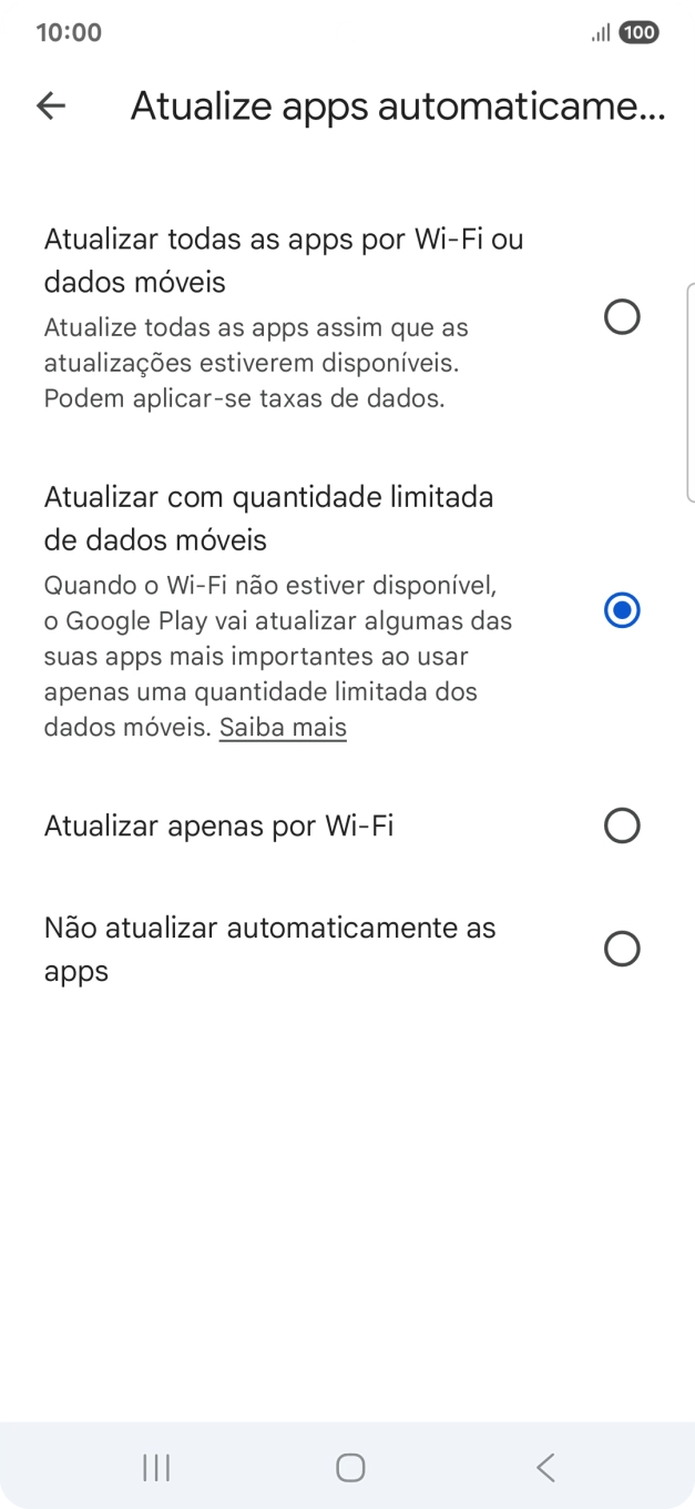 Para ativar a atualização automática de apps via redes móveis, prima Atualizar todas as apps por Wi-Fi ou dados móveis.