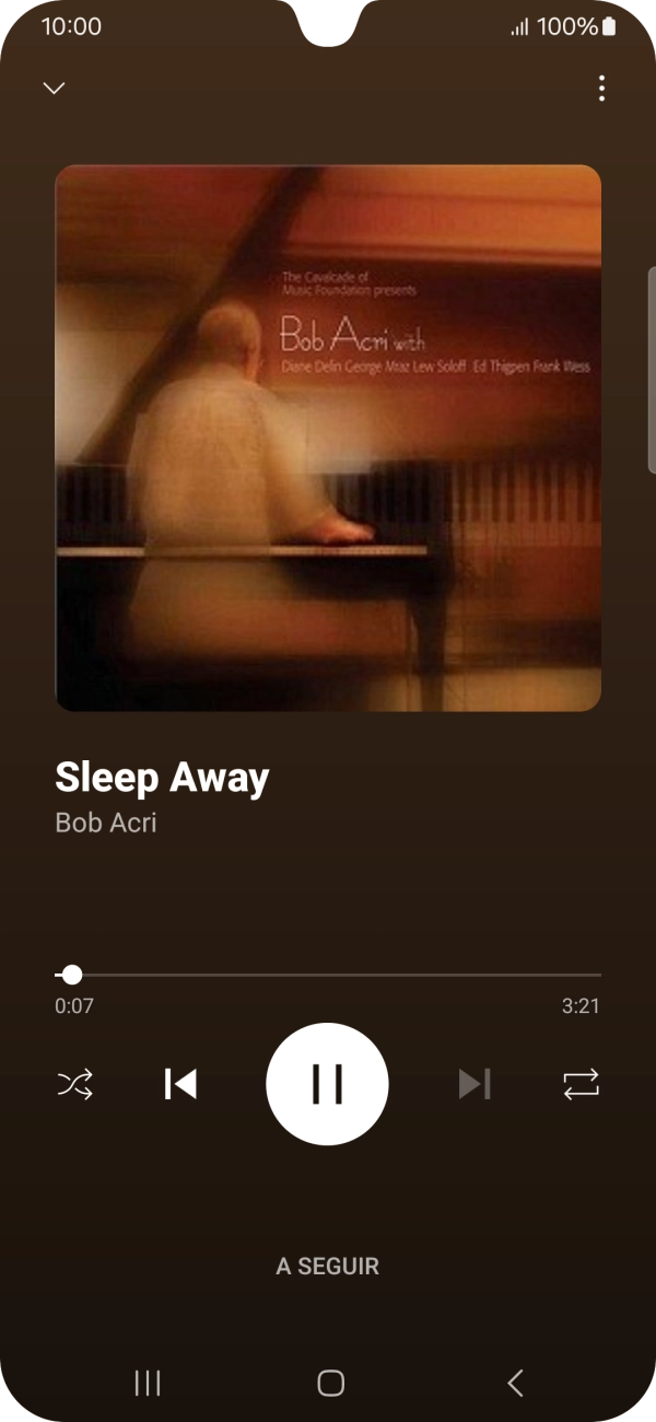 Prima a seta para a direita para ir para o ficheiro de música seguinte.