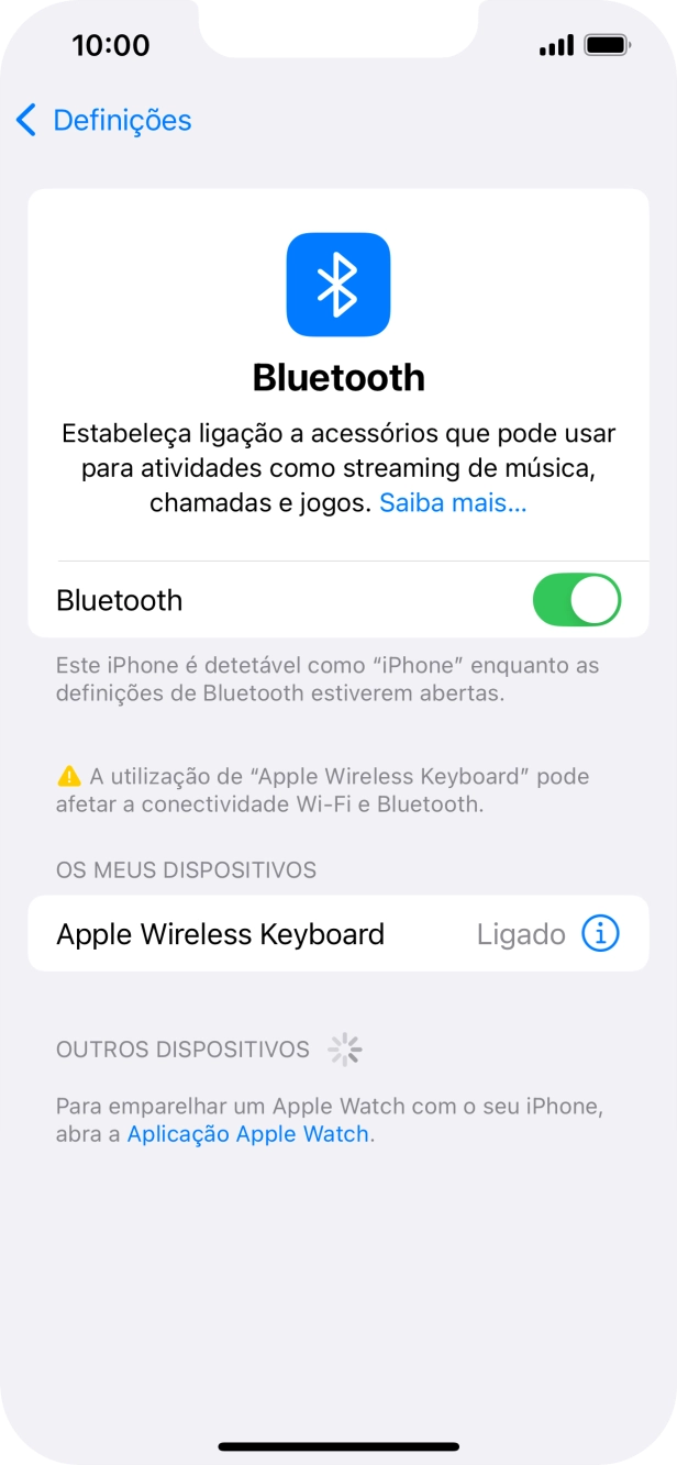 Para voltar ao ecrã inicial, deslize o dedo de baixo para cima a partir da base do ecrã.