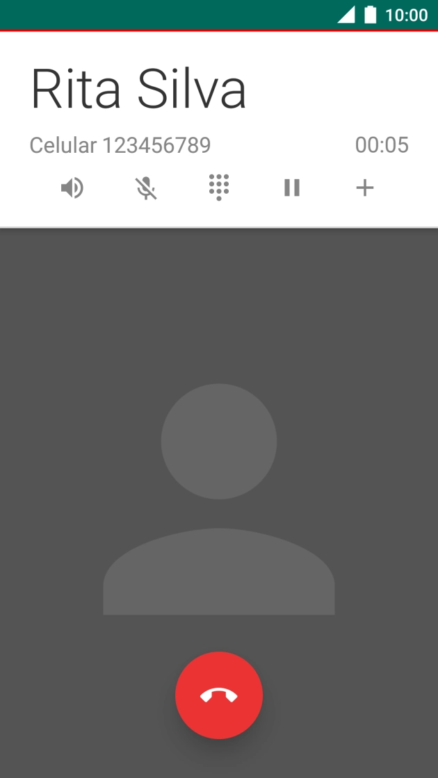 Prima o ícone para terminar a chamada.