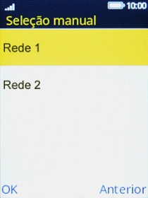 Aguarde, enquanto o telefone procura as redes disponíveis ou escolha a rede pretendida.