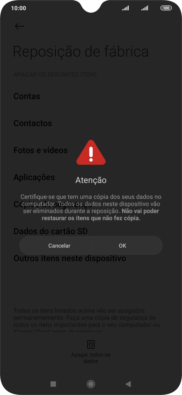 Prima OK. Aguarde um momento enquanto o telefone restabelece as definições originais. Siga as indicações no ecrã para configurar o telefone de modo que este fique pronto a ser utilizado.