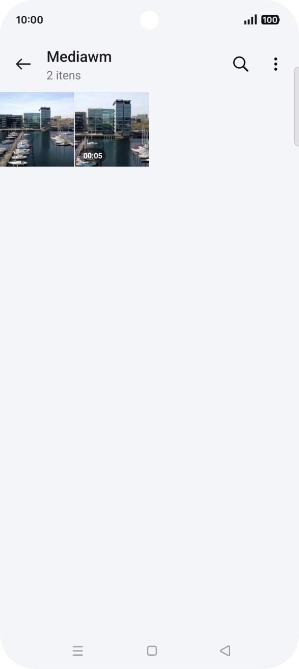 Prima durante um momento uma imagem ou um vídeo.