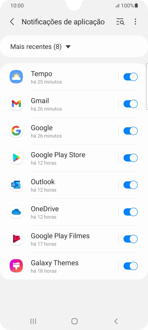 Prima a lista suspensa.