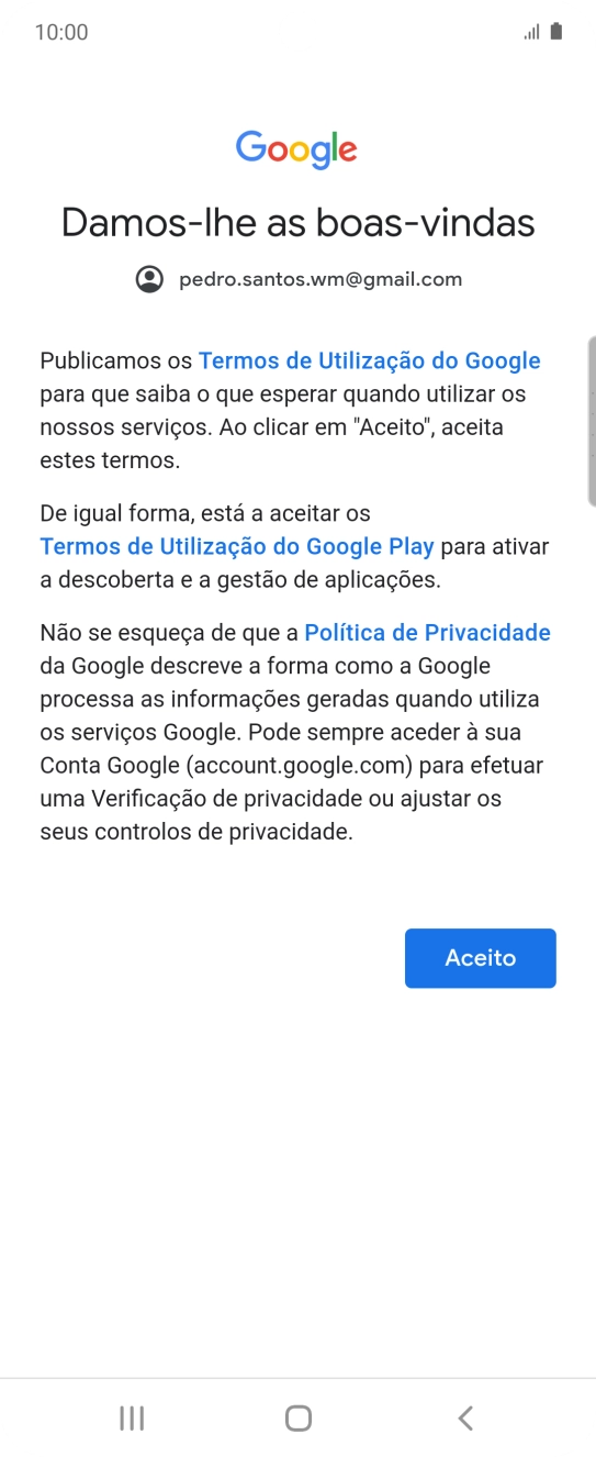 Prima Aceito e siga as indicações no ecrã para escolher as definições da conta Google.