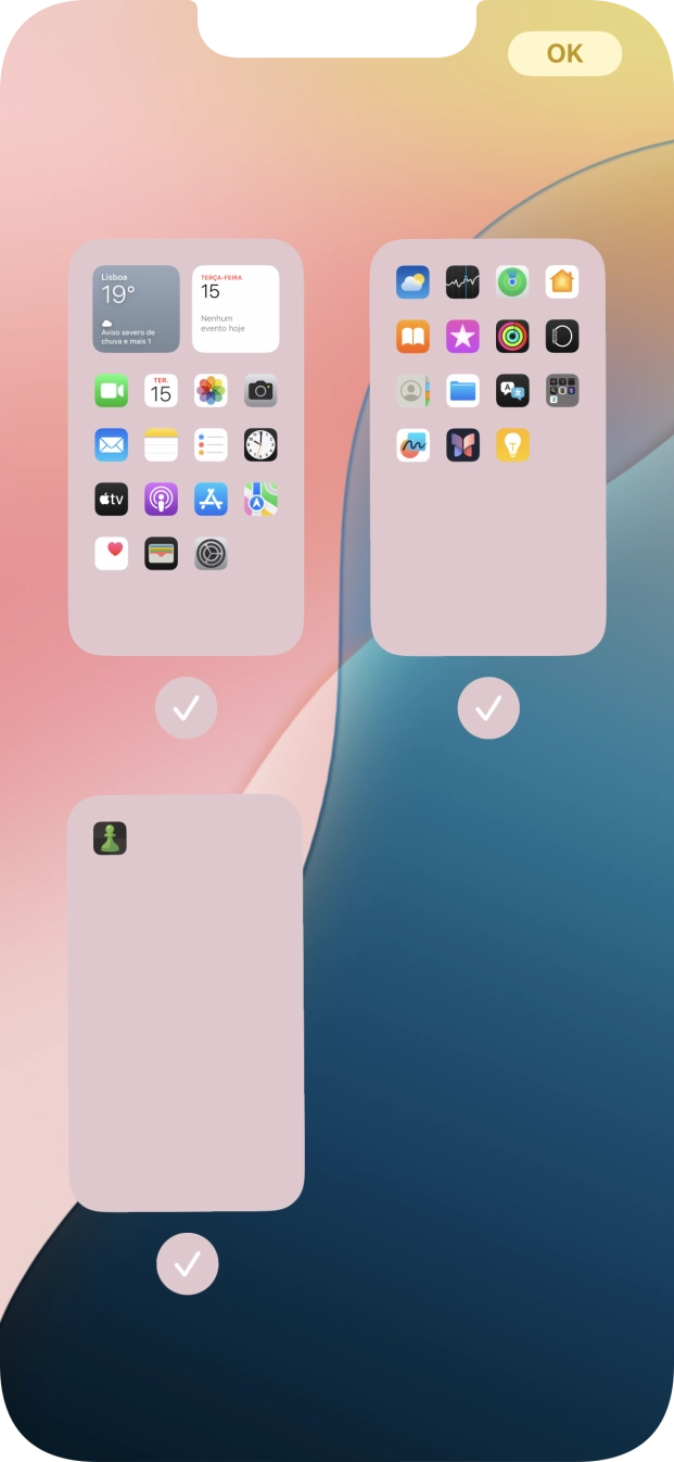 Prima os campos sob as páginas do ecrã inicial pretendidas, para ativar ou desativar a exibição de páginas.
