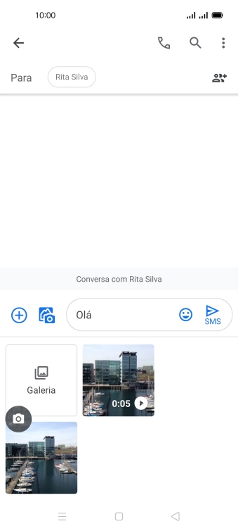 Prima Galeria e vá até à pasta pretendida.