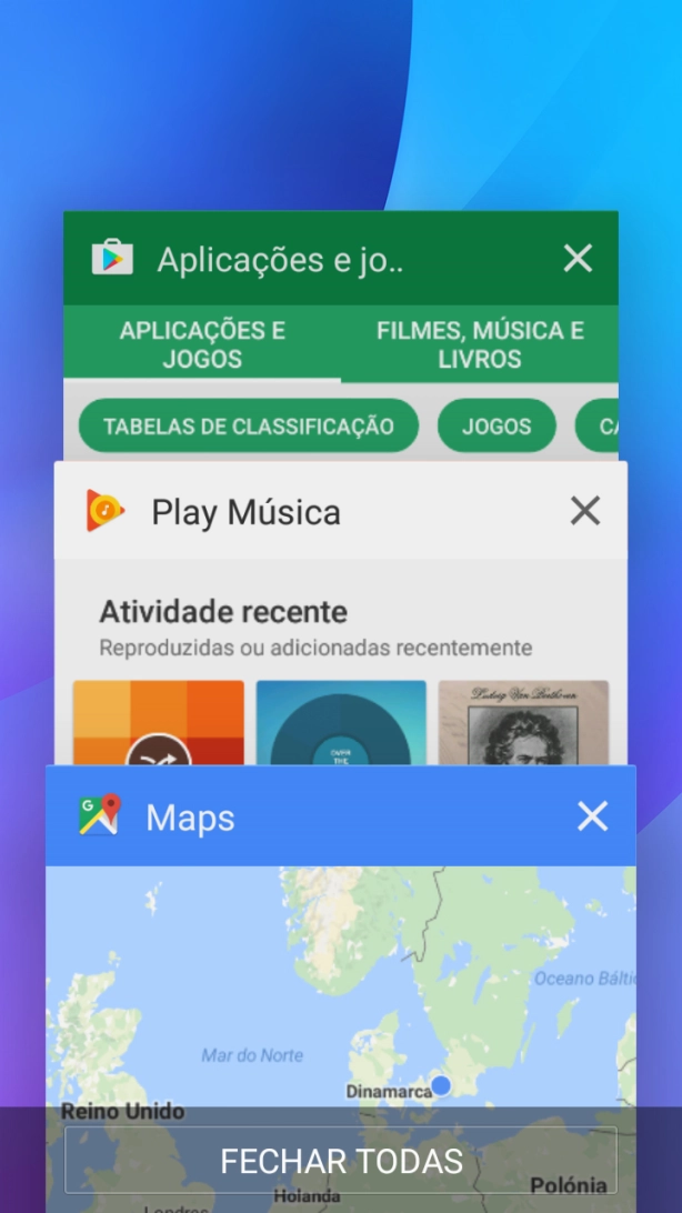 Para terminar uma aplicação em curso, deslize o dedo para a direita na aplicação pretendida.