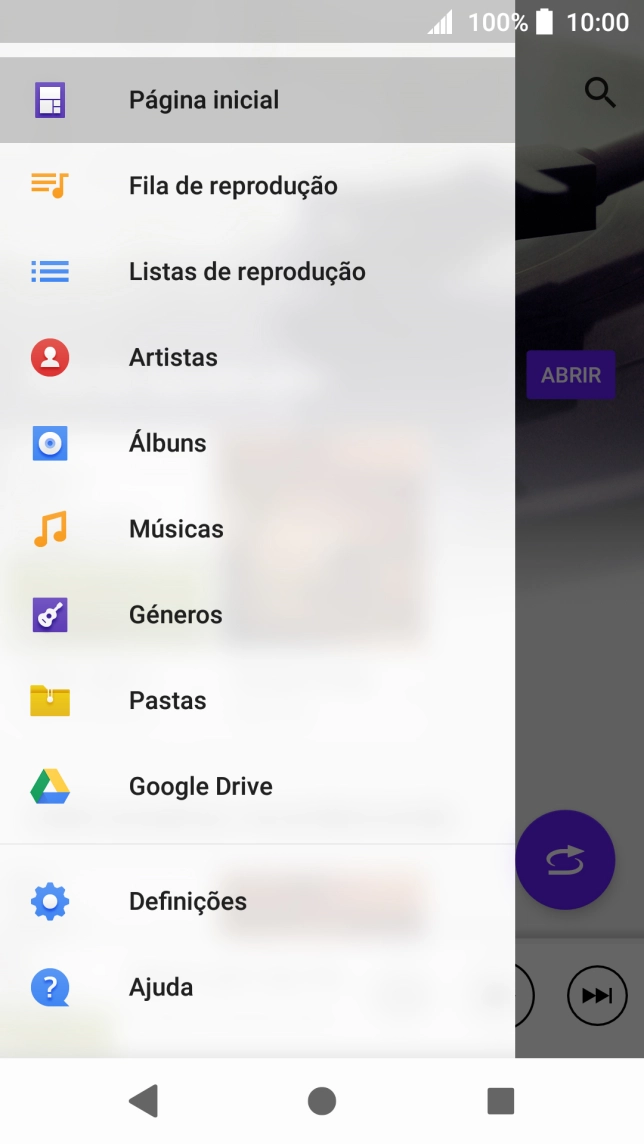 Prima a categoria pretendida e dirija-se ao ficheiro de música pretendido.