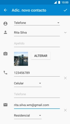 Prima a lista suspensa sob o endereço de e-mail.