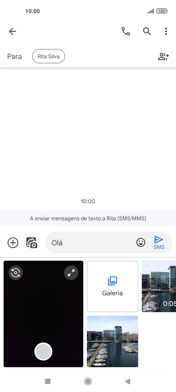 Prima Galeria e vá até à pasta pretendida.