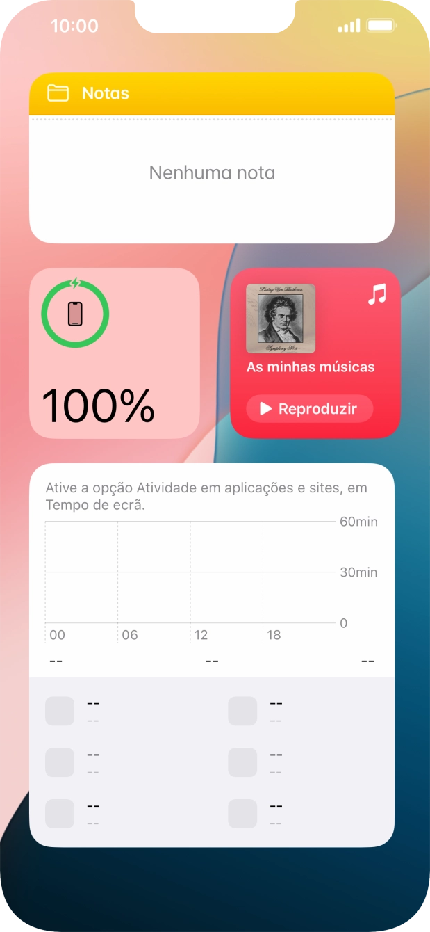 Deslize o dedo para cima ou para baixo no ecrã, para ver mais widgets.