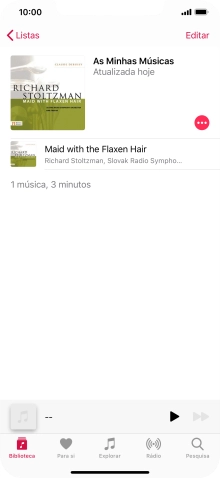 Vá até à categoria ou lista de reprodução pretendida e prima o ficheiro de música pretendido.