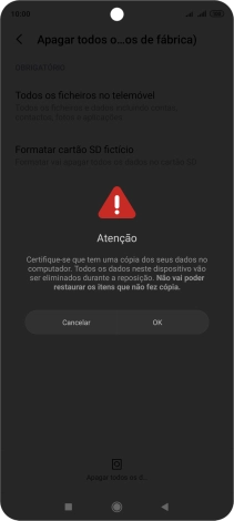 Prima OK. Aguarde um momento enquanto o telefone restabelece as definições originais. Siga as indicações no ecrã para configurar o telefone de modo que este fique pronto a ser utilizado.