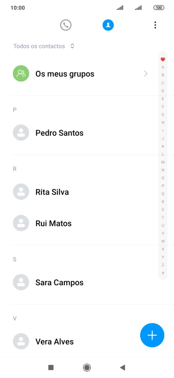 Prima o ícone de novo contacto.