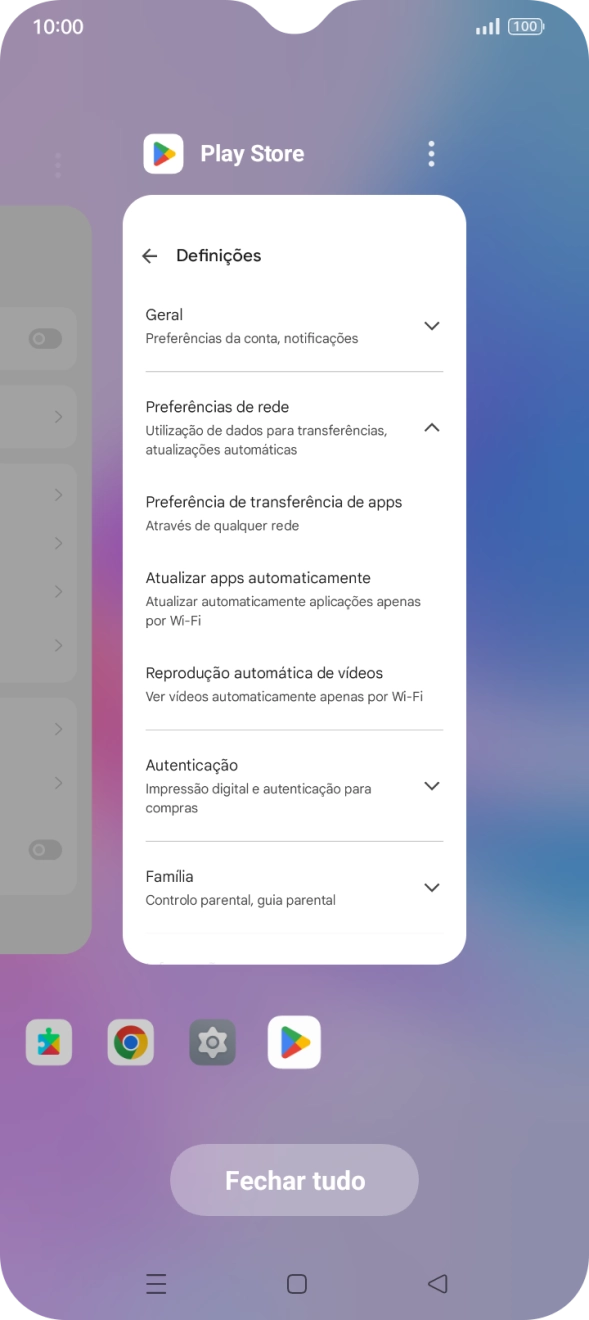 Para terminar uma aplicação em curso, deslize o dedo para cima na aplicação pretendida.