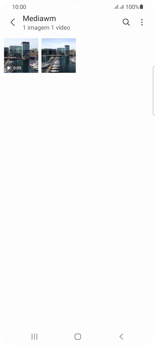 Prima durante um momento uma imagem ou um clipe de vídeo.