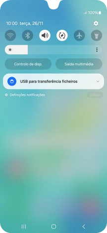 Prima a lista suspensa.