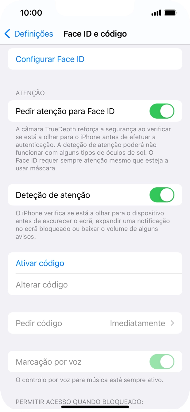 Prima Ativar código e introduza um código de bloqueio do telefone à escolha duas vezes de seguida.