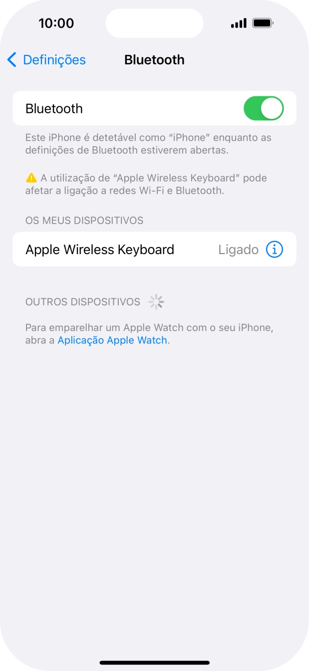 Para voltar ao ecrã inicial, deslize o dedo de baixo para cima a partir da base do ecrã.
