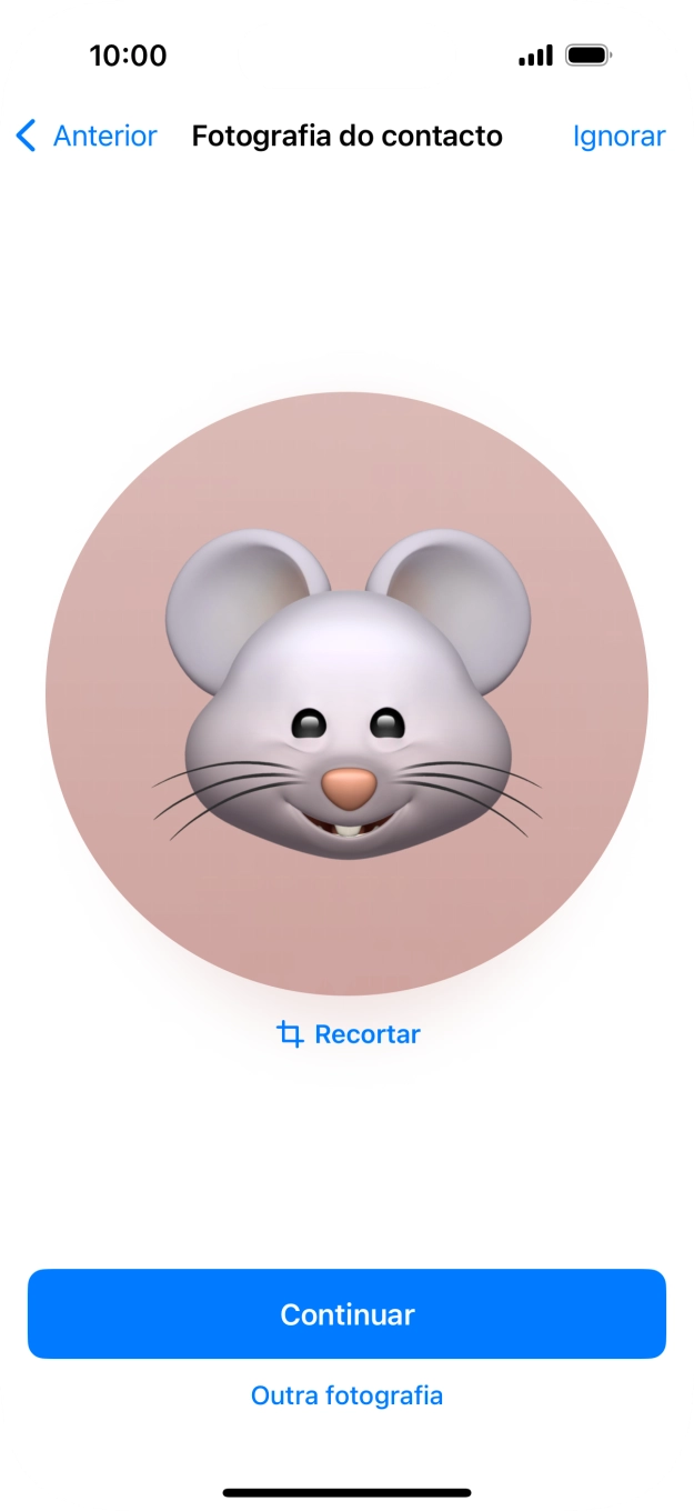 Siga as indicações no ecrã para ajustar a fotografia escolhida e prima Continuar.