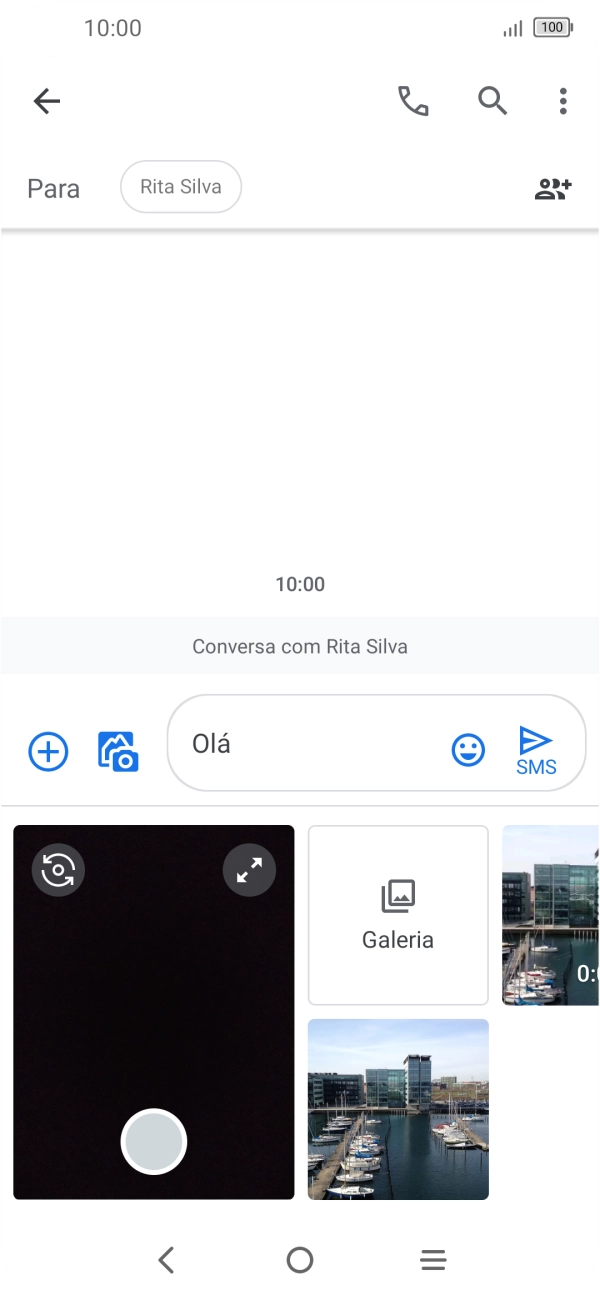 Prima Galeria e vá até à pasta pretendida.