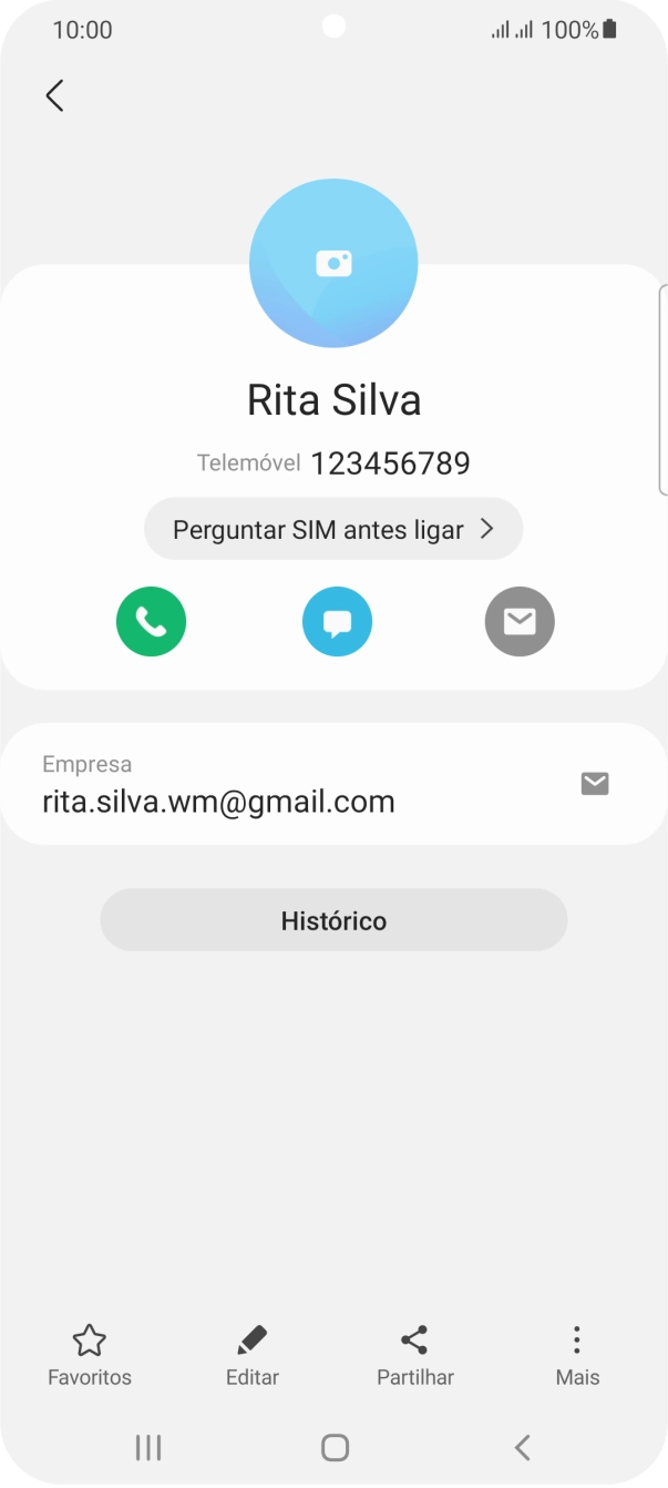 Prima o ícone de chamada junto ao cartão SIM pretendido.