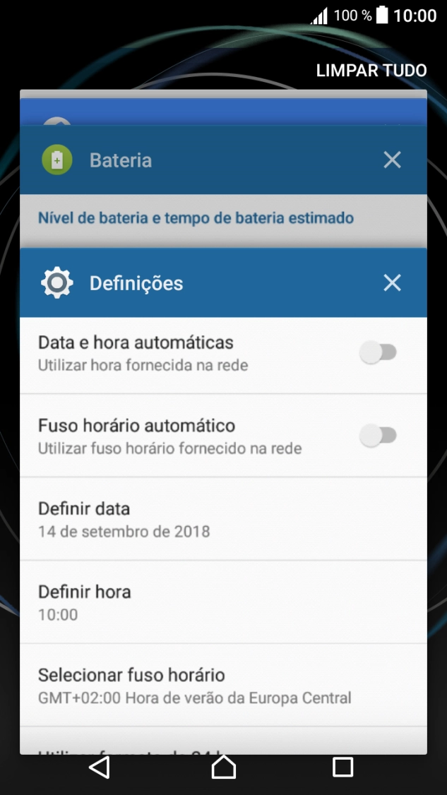 Para terminar uma aplicação em curso, deslize o dedo para a direita na aplicação pretendida.