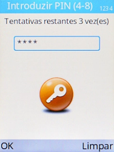 Introduza o seu código PIN e prima a tecla de seleção esquerda.