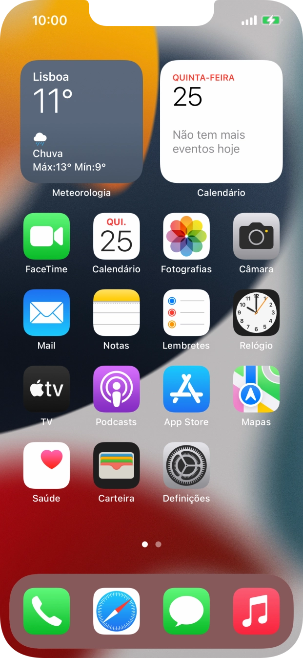 Quando o ícone de bateria em carregamento for mostrado no ecrã, a bateria está em carregamento.